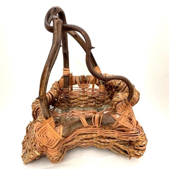 Vintage Eye of God Vine Handle Basket Handmade Primitive Rustic Farmhouse - Picture 1 of 6